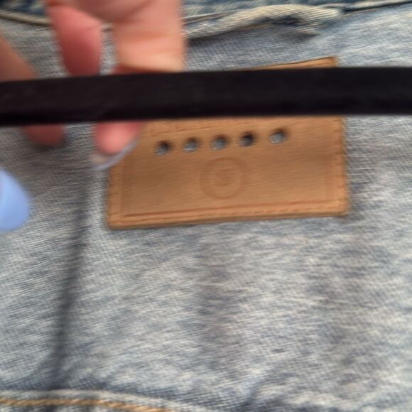 Blank NYC Light Ombre Jean Jacket with Stars on Sleeve - Size Small Like New - Picture 4 of 5